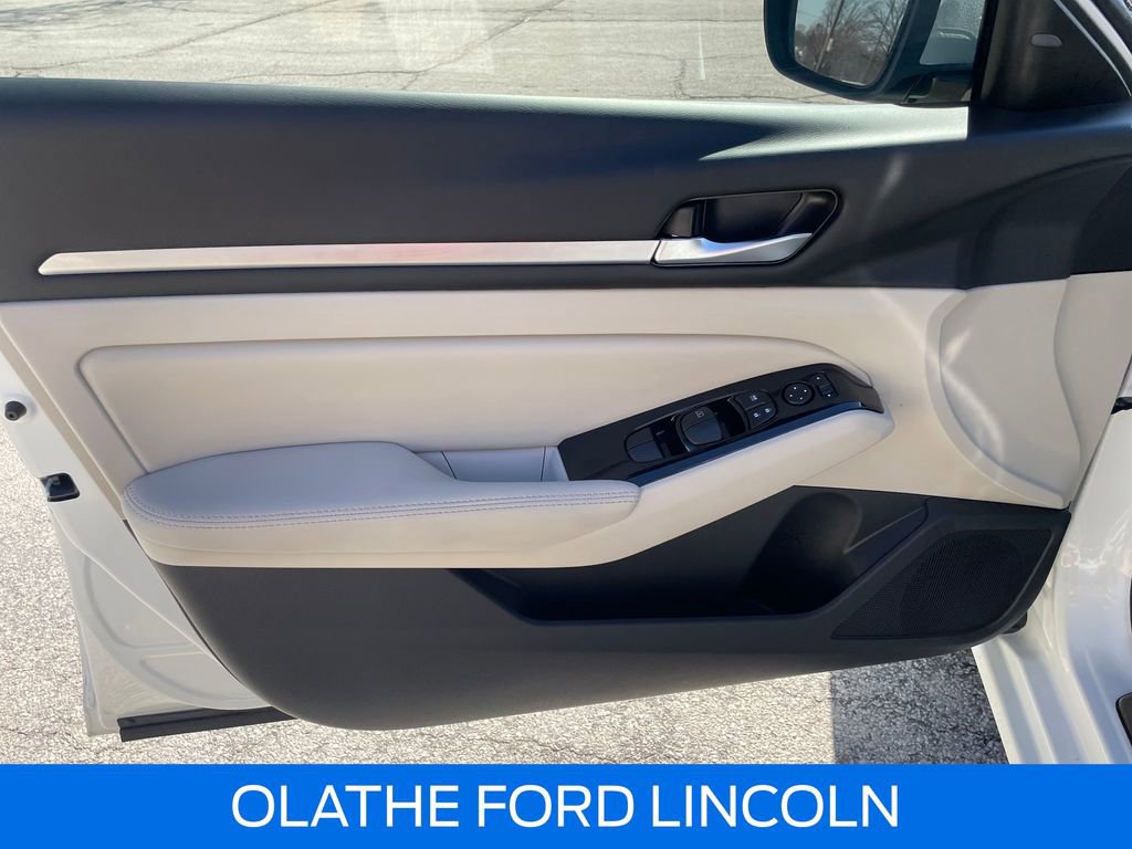 Used 2024 Nissan Altima 2.5 SL image 21