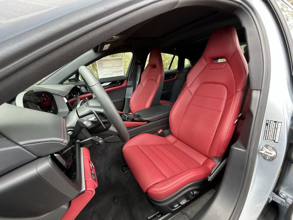New 2025 Porsche Panamera 4 image 15