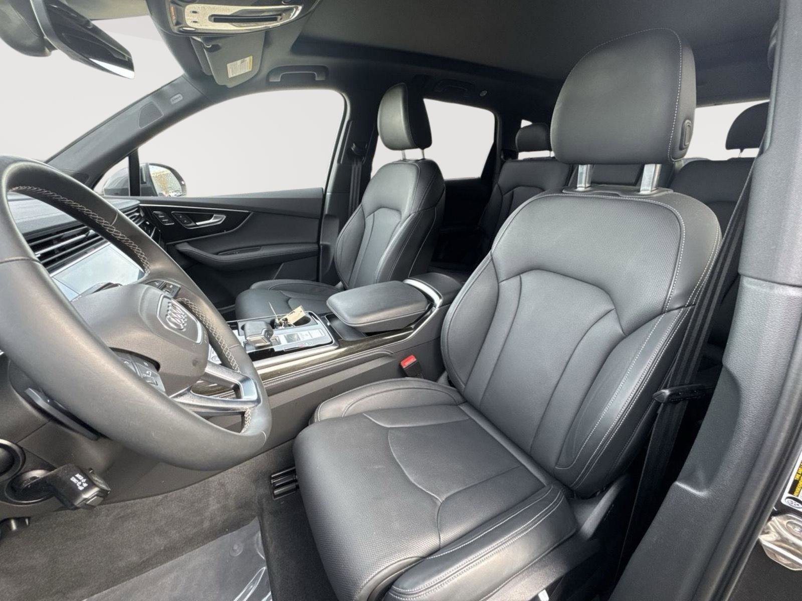 Certified 2025 Audi Q7 3.0T Prestige w/ Prestige Package AWD/4WD image 9