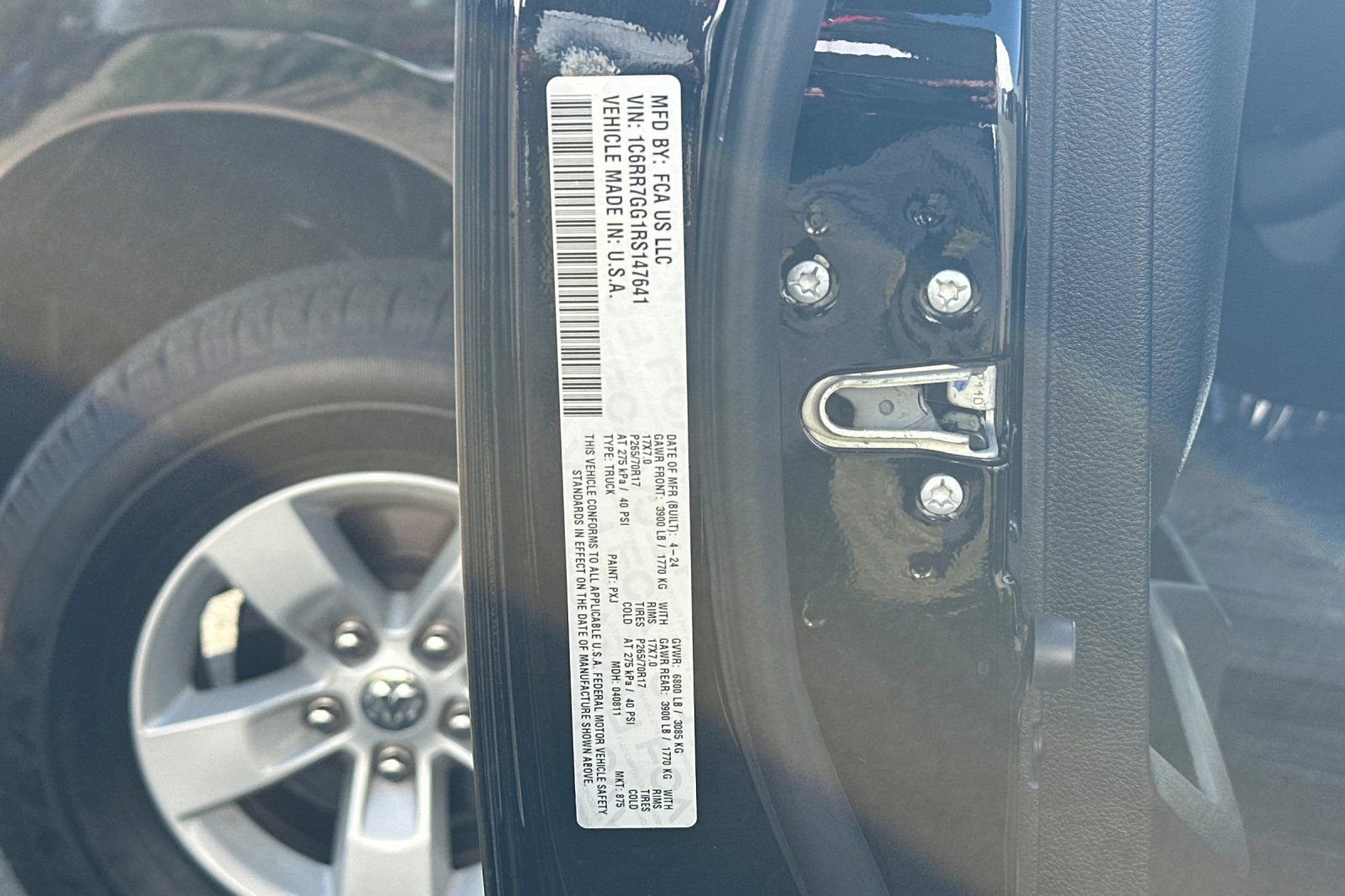 Used 2024 RAM 1500 Classic SLT image 31