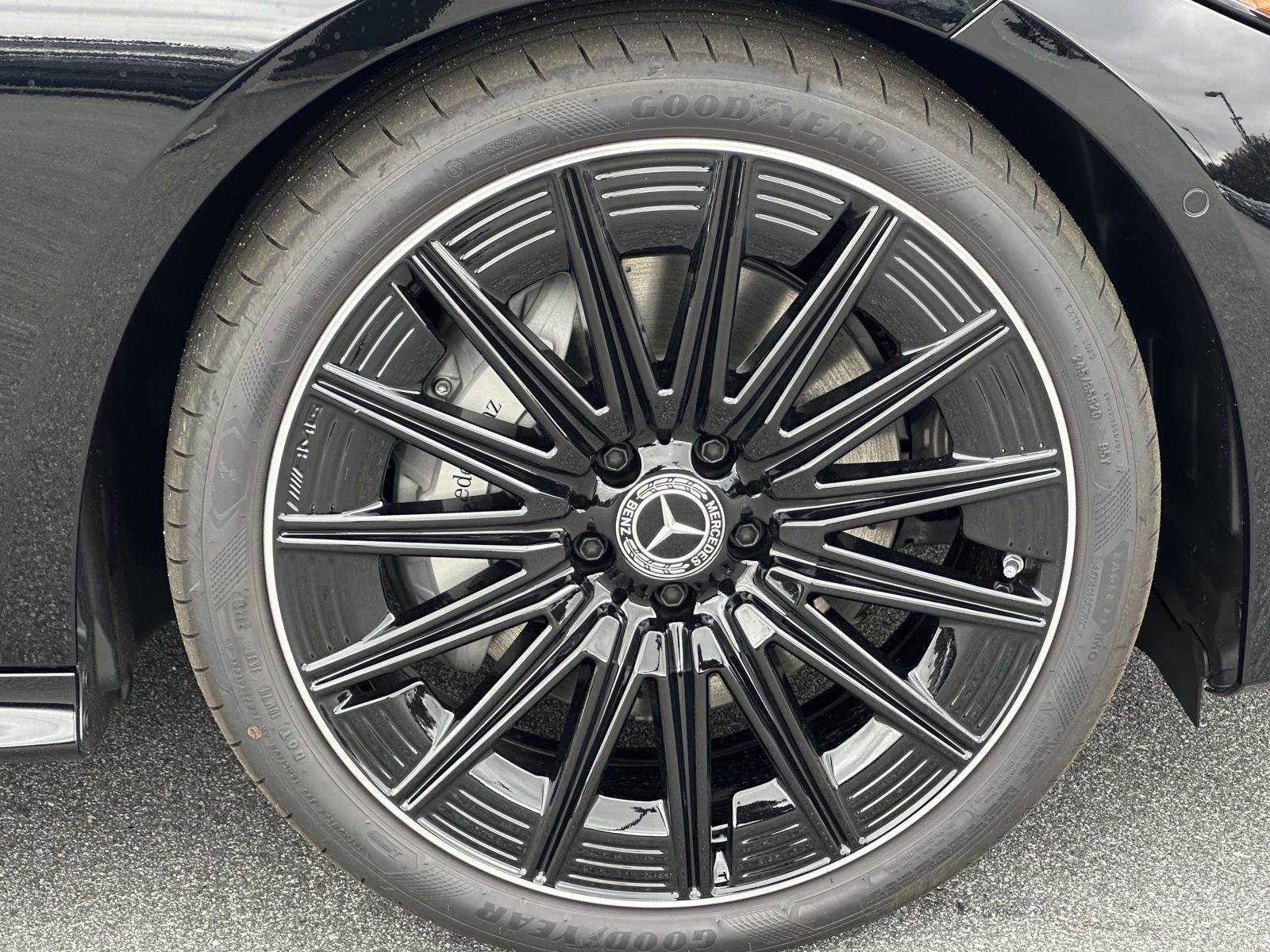 New 2026 Mercedes-Benz CLE 300 4MATIC Coupe image 5