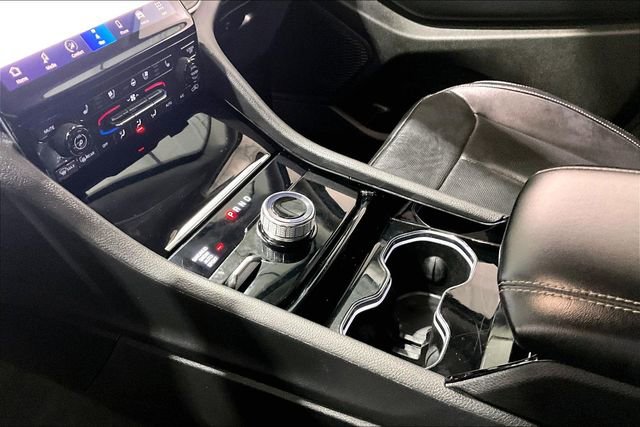 Used 2023 Jeep Grand Cherokee Limited w/ Luxury Tech Group II image 18