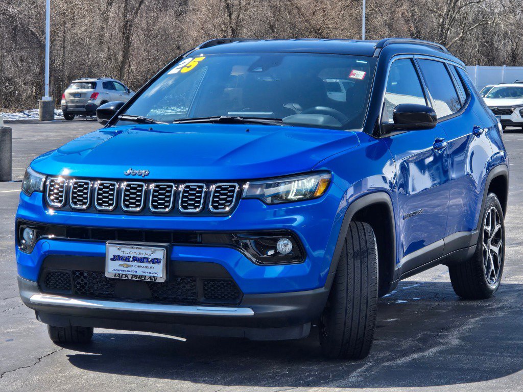 Used 2025 Jeep Compass Limited AWD/4WD image 5