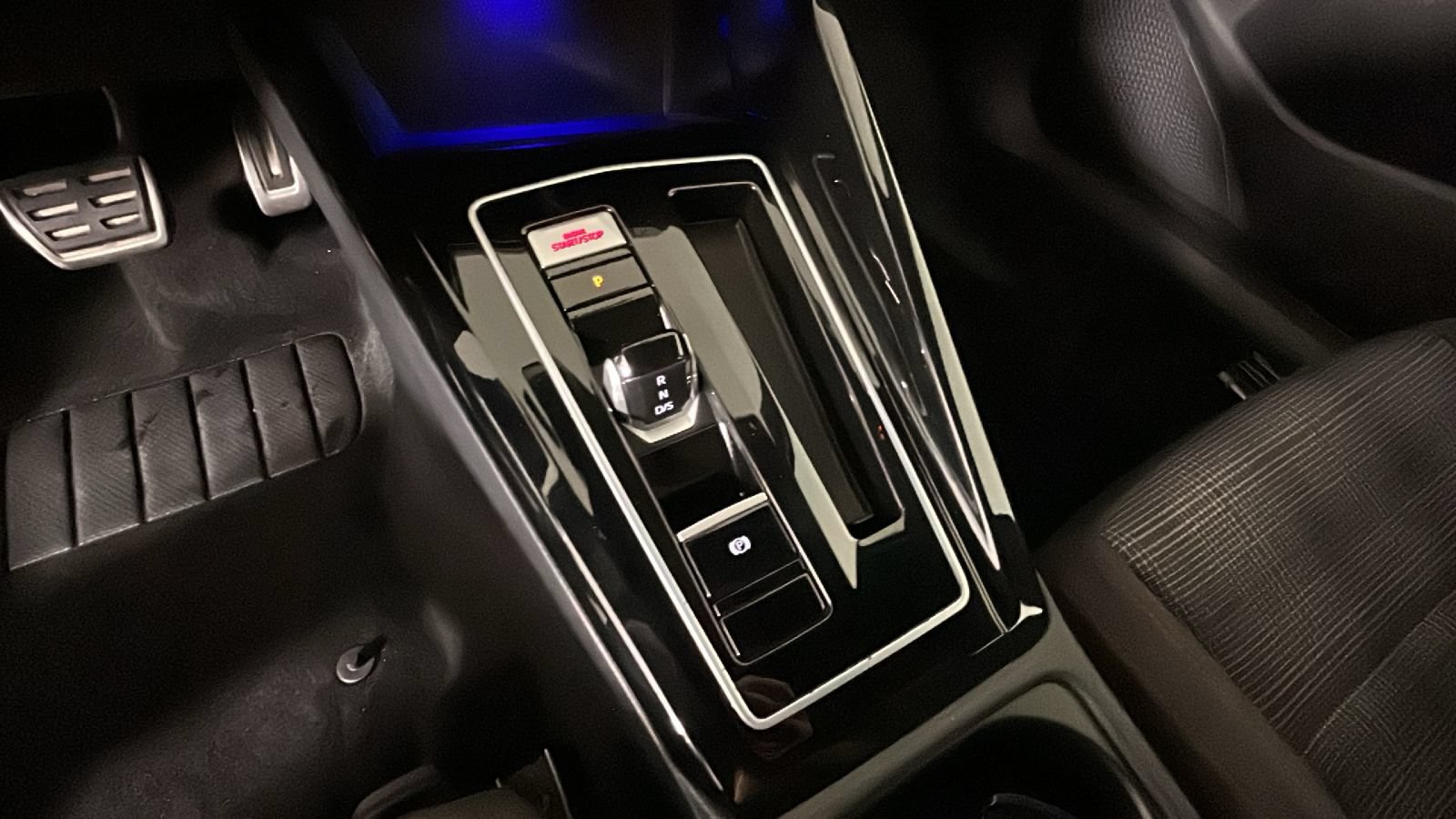 Used 2024 Volkswagen GTI S FWD image 23