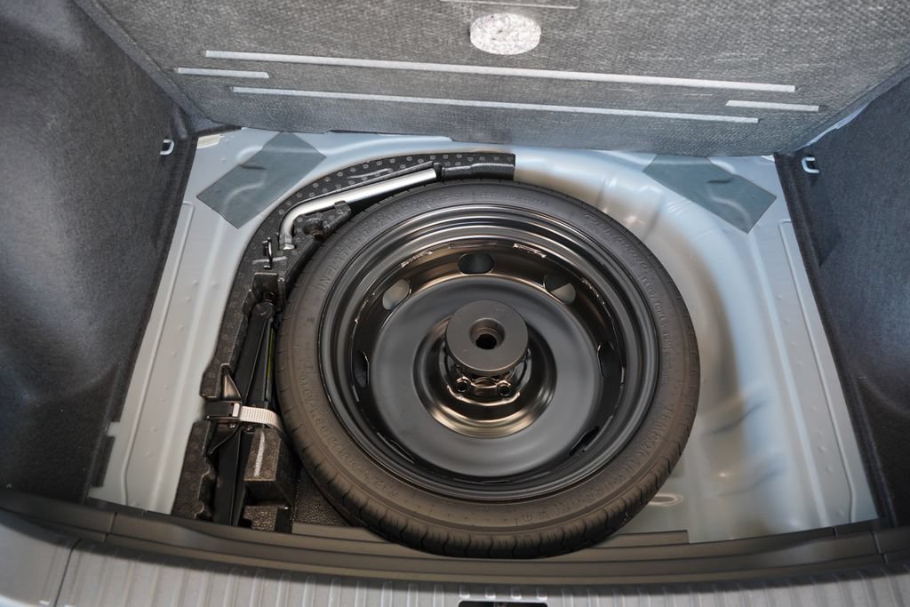 New 2027 Volkswagen Taos S FWD image 36