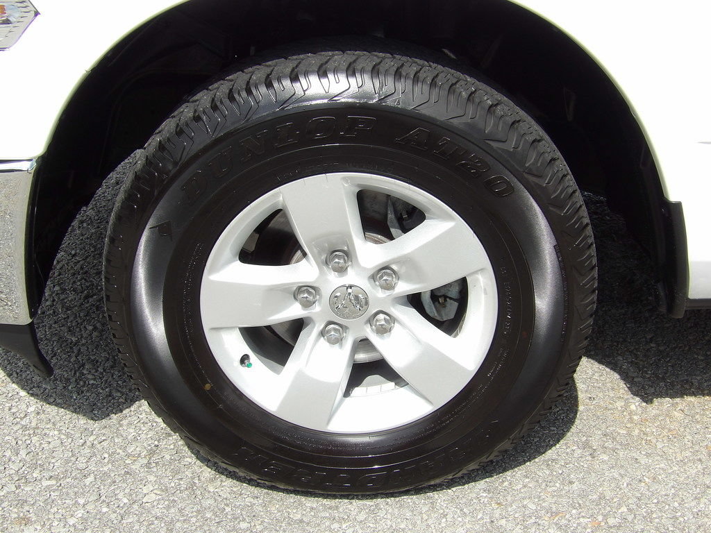 Used 2022 RAM 1500 Classic SLT RWD image 46