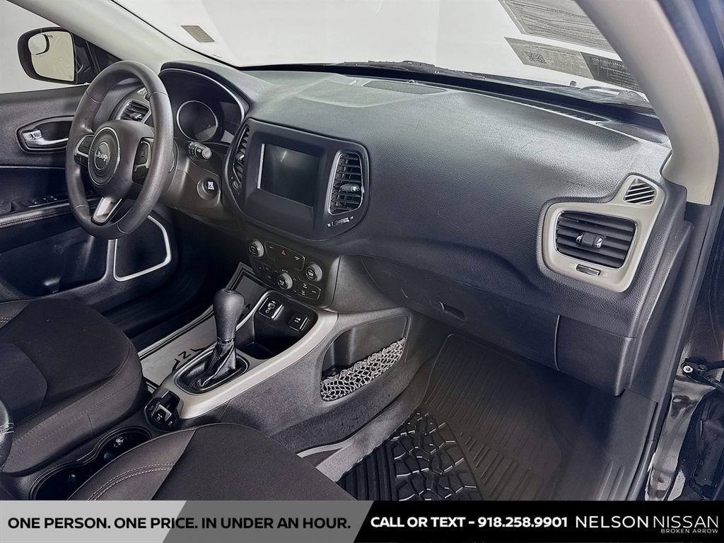 Used 2020 Jeep Compass Sport image 26