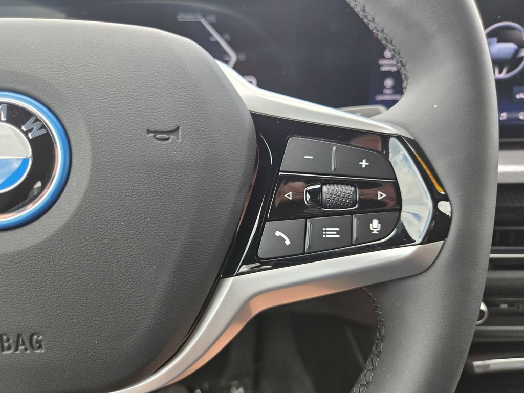 Certified 2025 BMW i4 xDrive40i AWD/4WD image 32