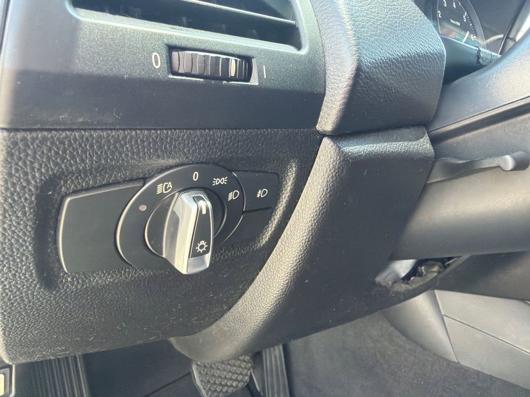 Used 2013 BMW 128i Convertible RWD image 18