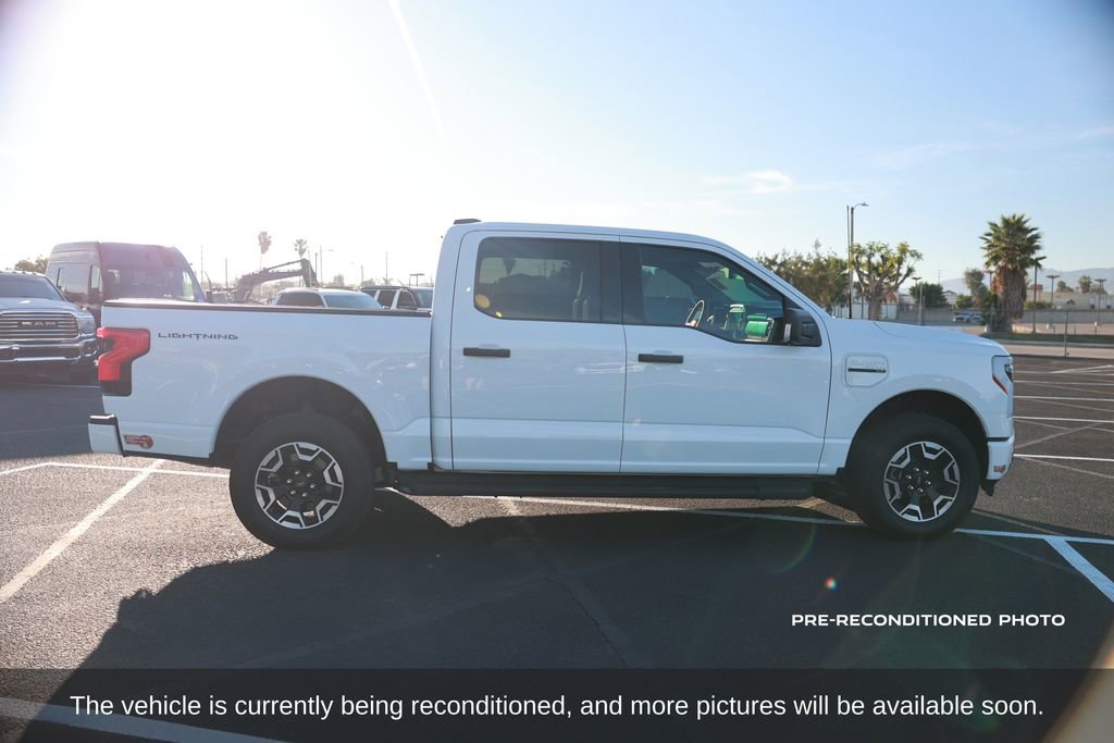 Used 2023 Ford F150 Lightning XLT image 7