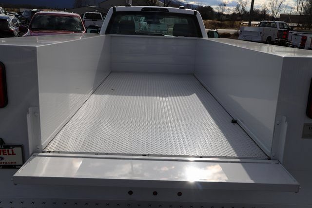 Used 2024 Ford F550 4x4 Regular Cab Super Duty image 10