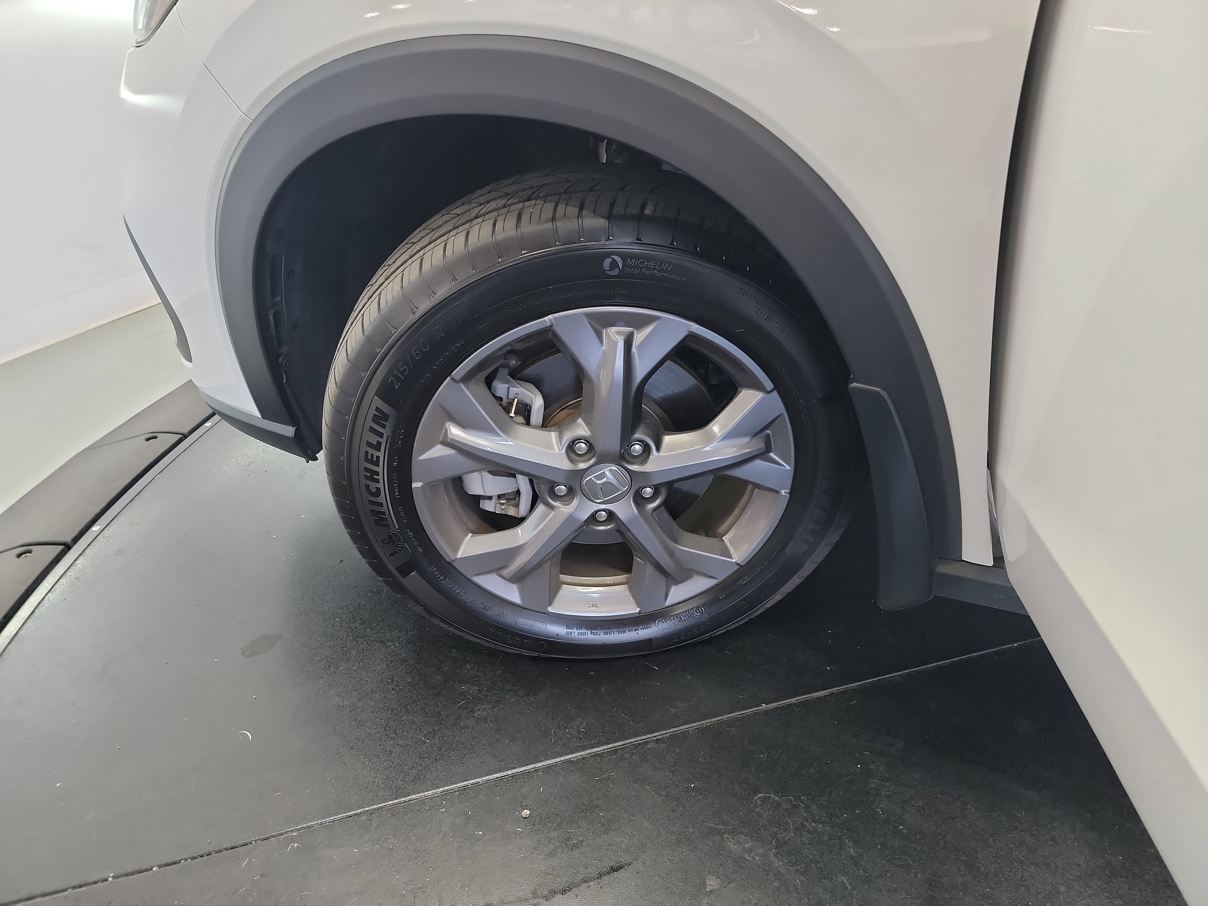 Certified 2026 Honda HR-V LX image 29