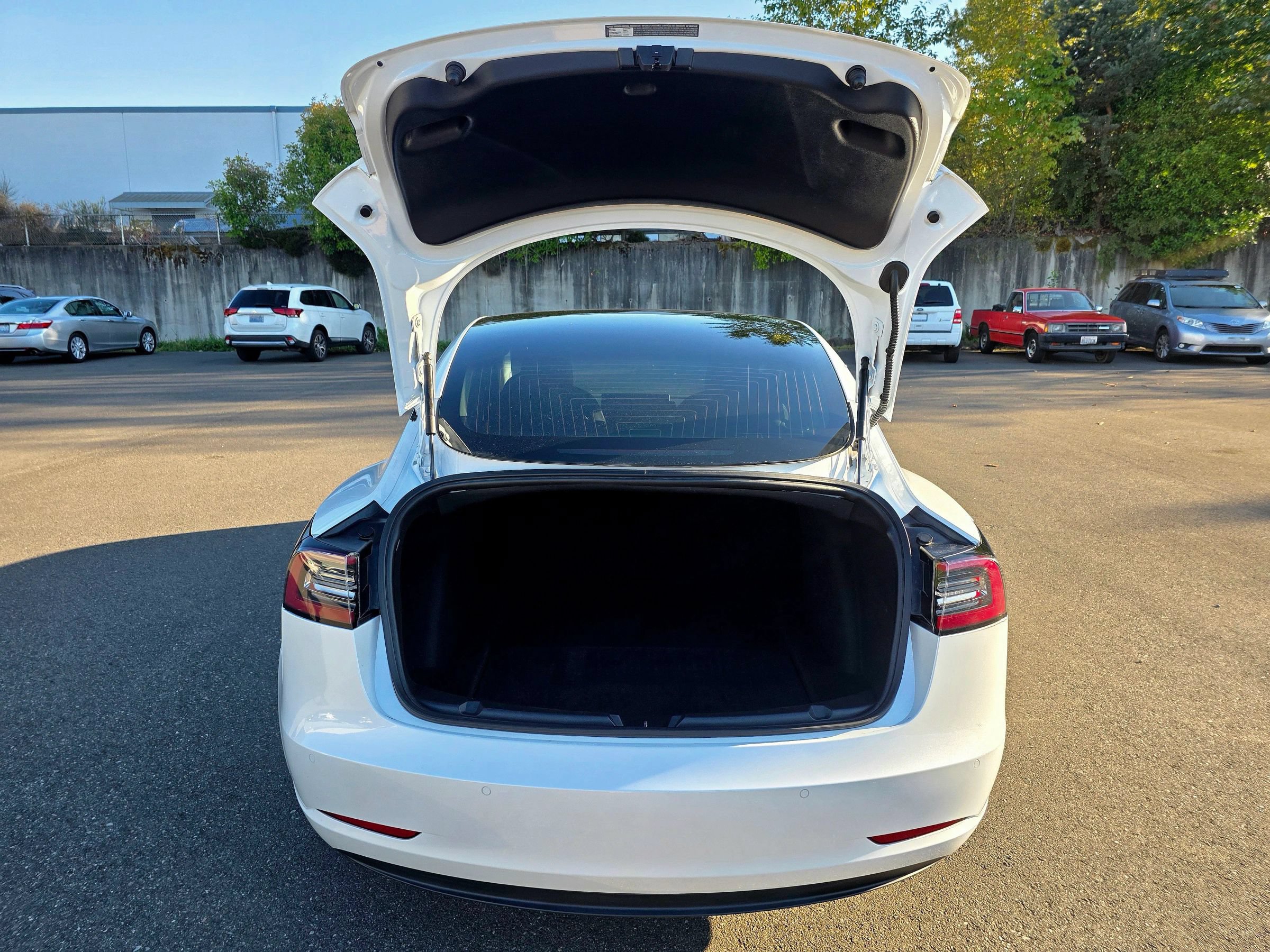 Used 2020 Tesla Model 3 Standard Range Plus RWD image 62
