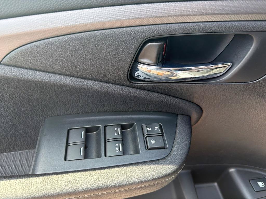 Used 2023 Honda Ridgeline Sport image 11