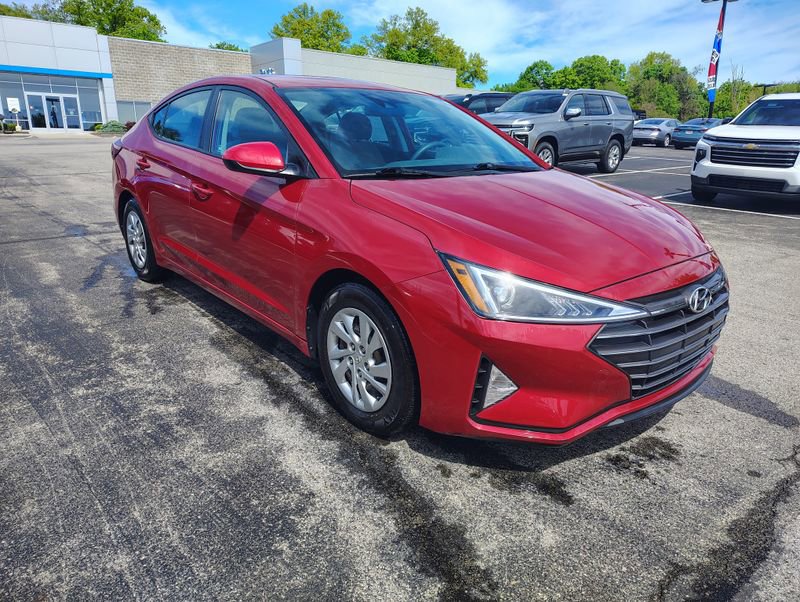 Used 2020 Hyundai Elantra SE FWD image 3