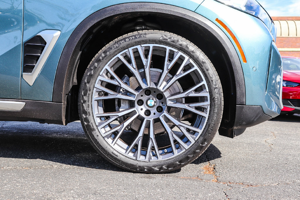 Used 2026 BMW X5 sDrive40i w/ Premium Package RWD image 9