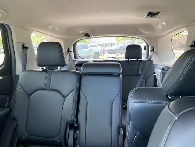 Used 2025 Honda Pilot EX-L image 4