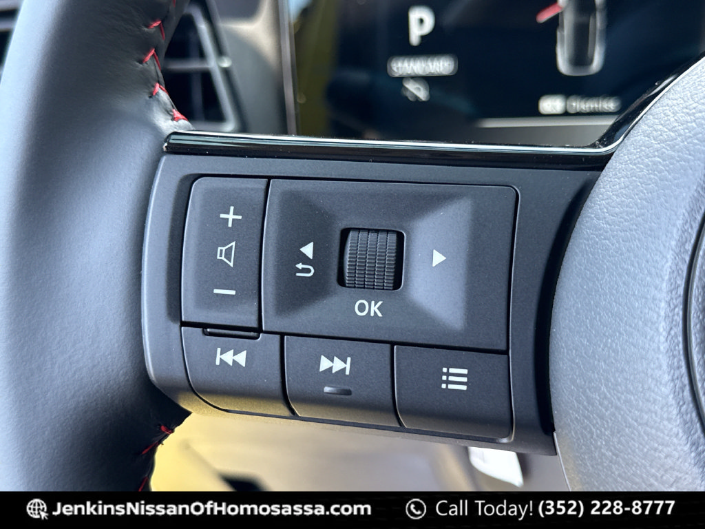 New 2026 Nissan Kicks SR w/ Interior Electronics Package FWD image 37