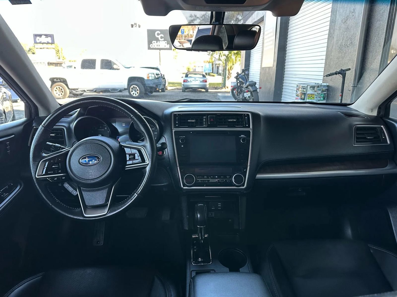 Used 2018 Subaru Outback 2.5i Limited AWD/4WD image 9