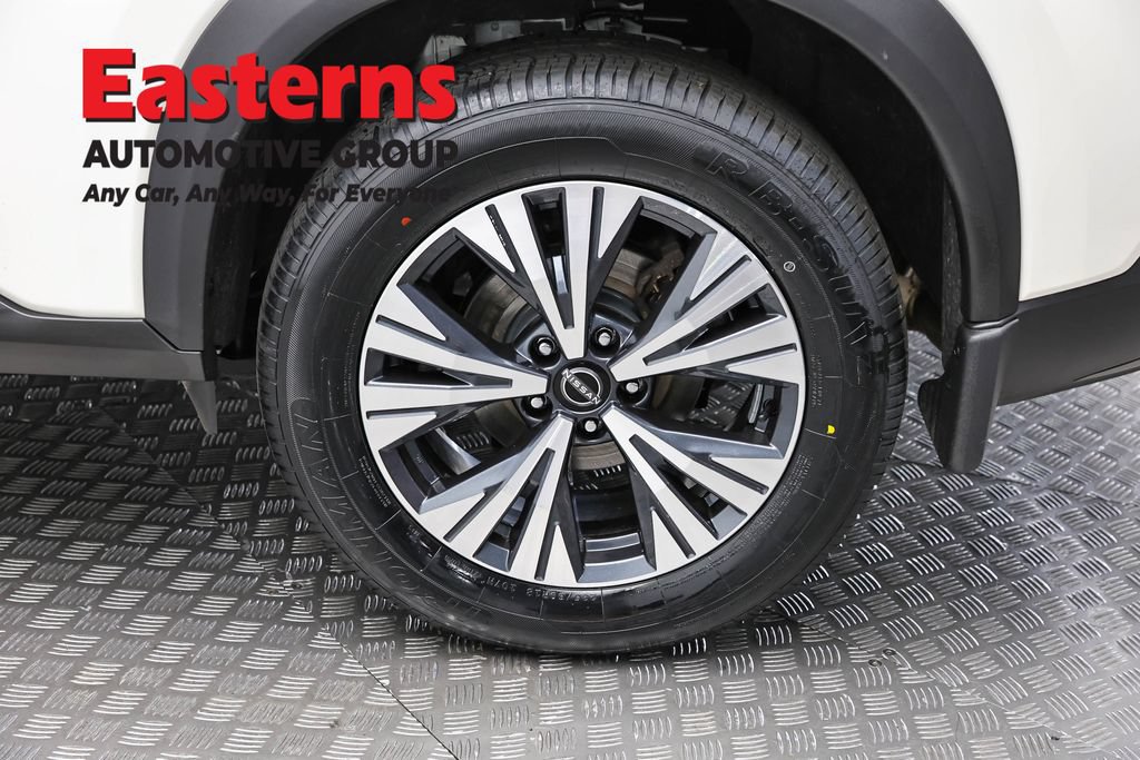 Used 2023 Nissan Rogue SV w/ SV Premium B Package AWD/4WD image 8