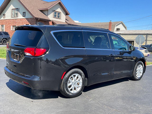 Used 2021 Chrysler Voyager Lxi FWD image 7