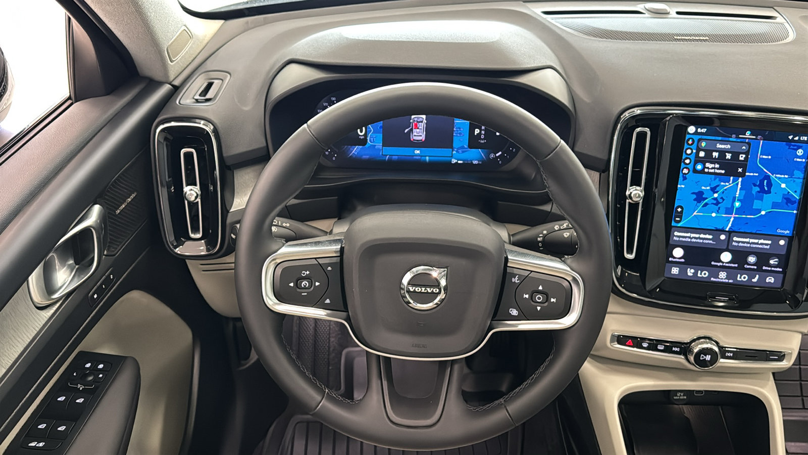 Used 2026 Volvo XC40 B5 Ultra w/ Protection Package Premier AWD/4WD image 12