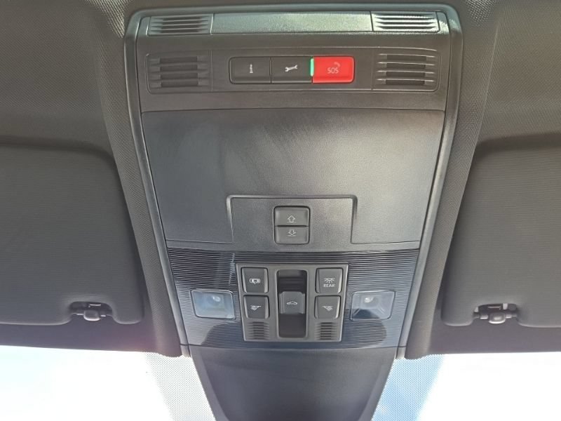Used 2022 Volkswagen Tiguan SE w/ Panoramic Sunroof Package AWD/4WD image 36