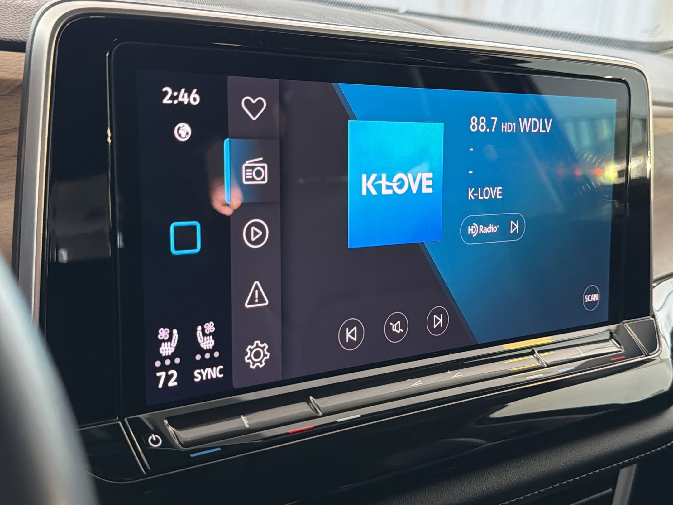 Used 2024 Volkswagen Atlas SE FWD image 22