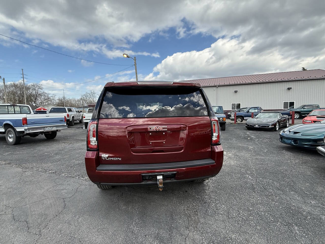 Used 2019 GMC Yukon SLE w/ Convenience Package image 4