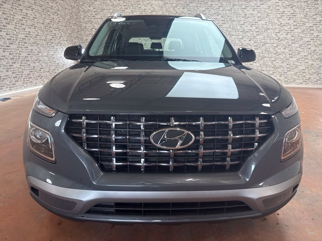 New 2026 Hyundai Venue SEL FWD image 2