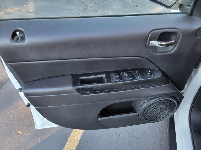 Certified 2017 Jeep Patriot High Altitude FWD image 8