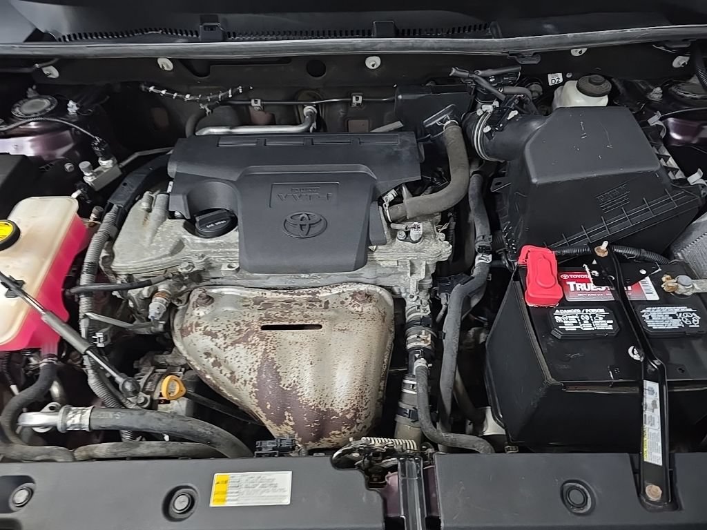 Used 2018 Toyota RAV4 XLE w/ Plus Extra Value Package AWD/4WD image 13