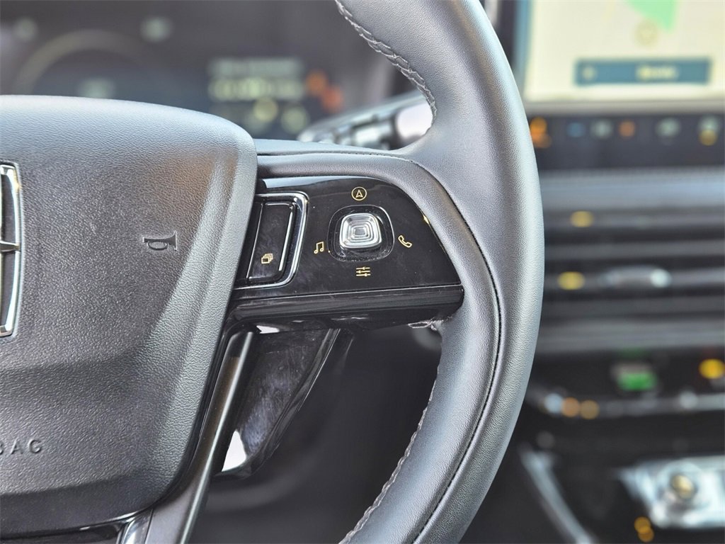 Used 2023 Lincoln Corsair AWD image 23
