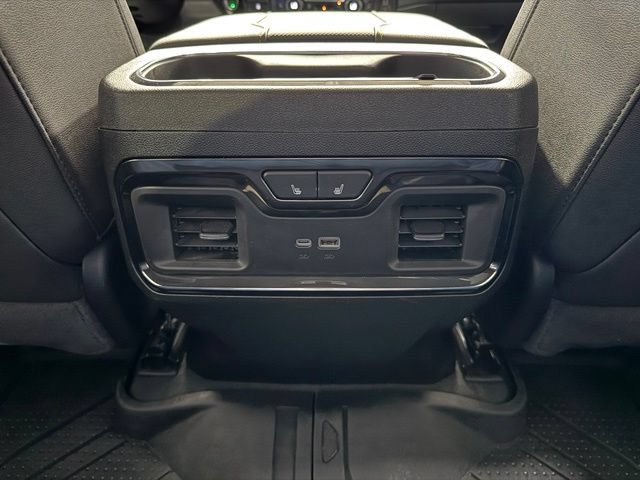 Used 2024 Chevrolet Silverado 2500 ZR2 w/ Technology Package AWD/4WD image 17