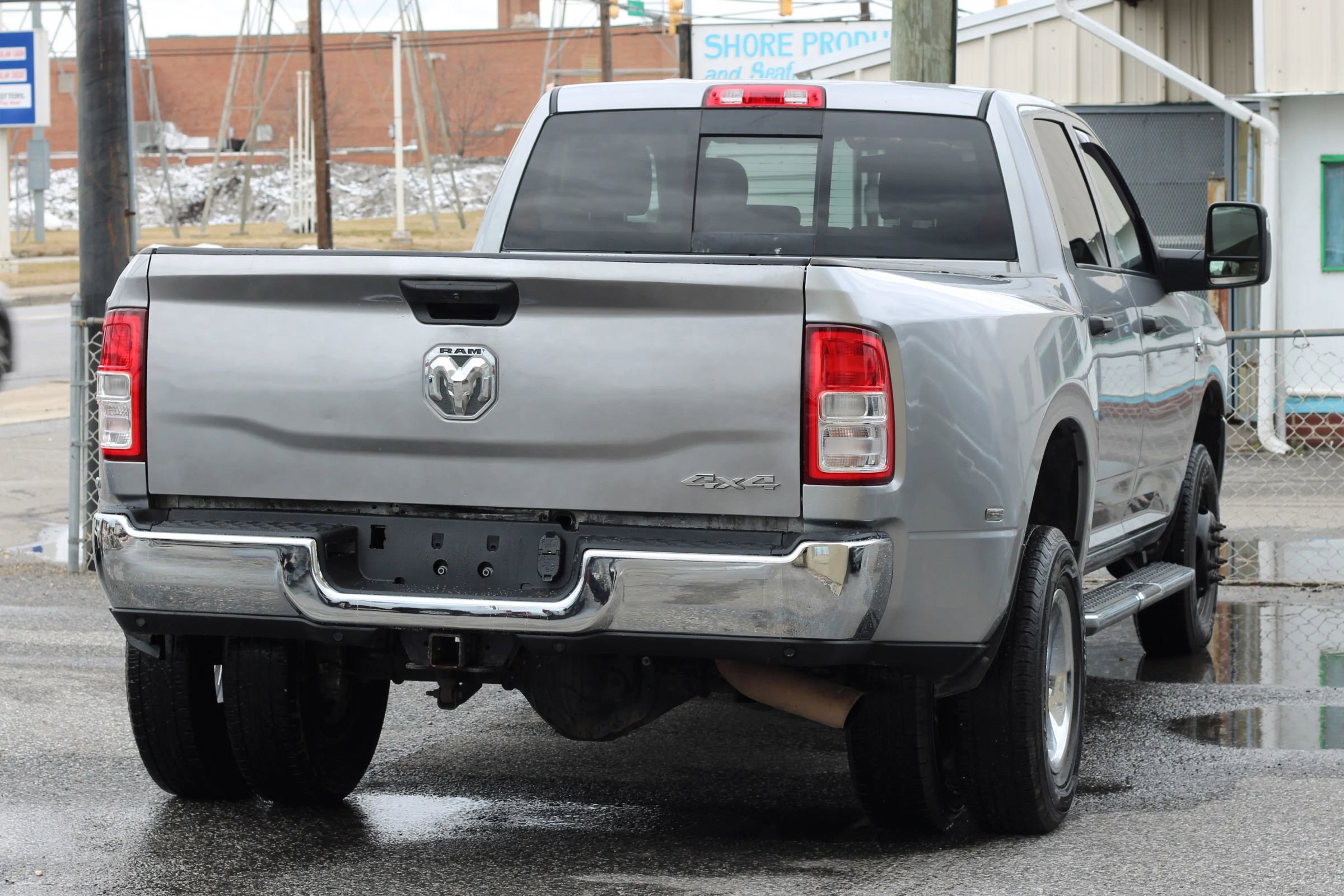 Used 2024 RAM 3500 Tradesman w/ Chrome Appearance Group AWD/4WD image 8