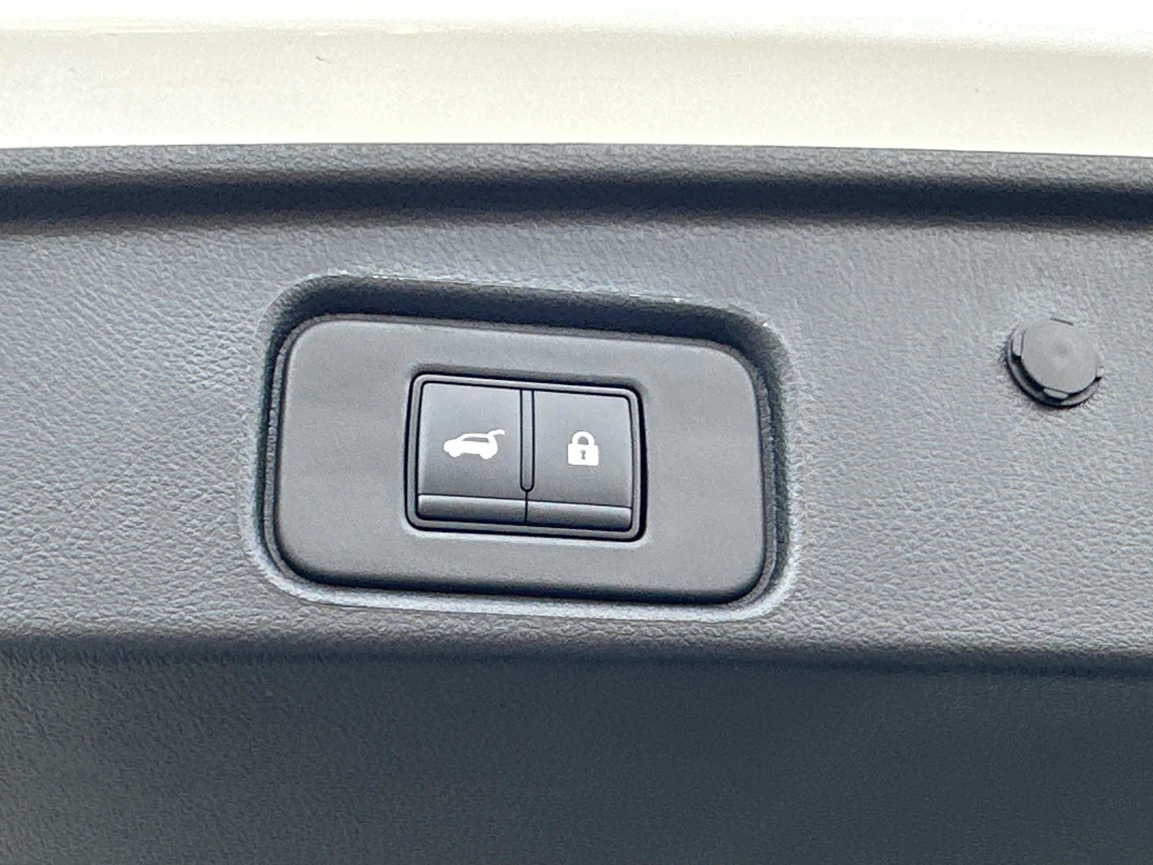 New 2026 Nissan Pathfinder SL w/ SL Premium Package (P04) AWD/4WD image 19