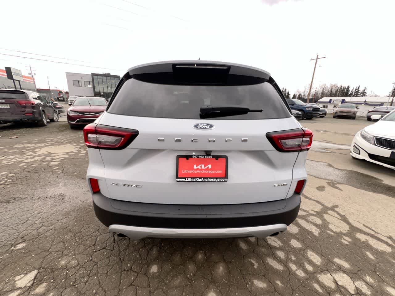 Used 2025 Ford Escape Active AWD/4WD image 25