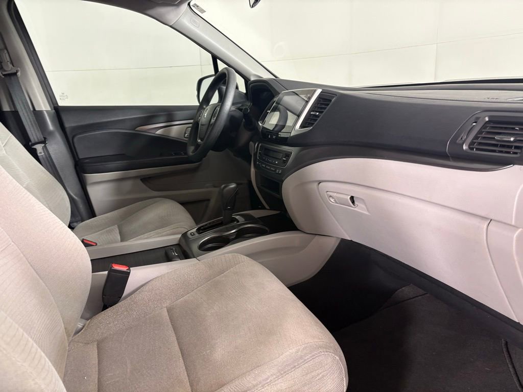 Used 2017 Honda Pilot EX image 14