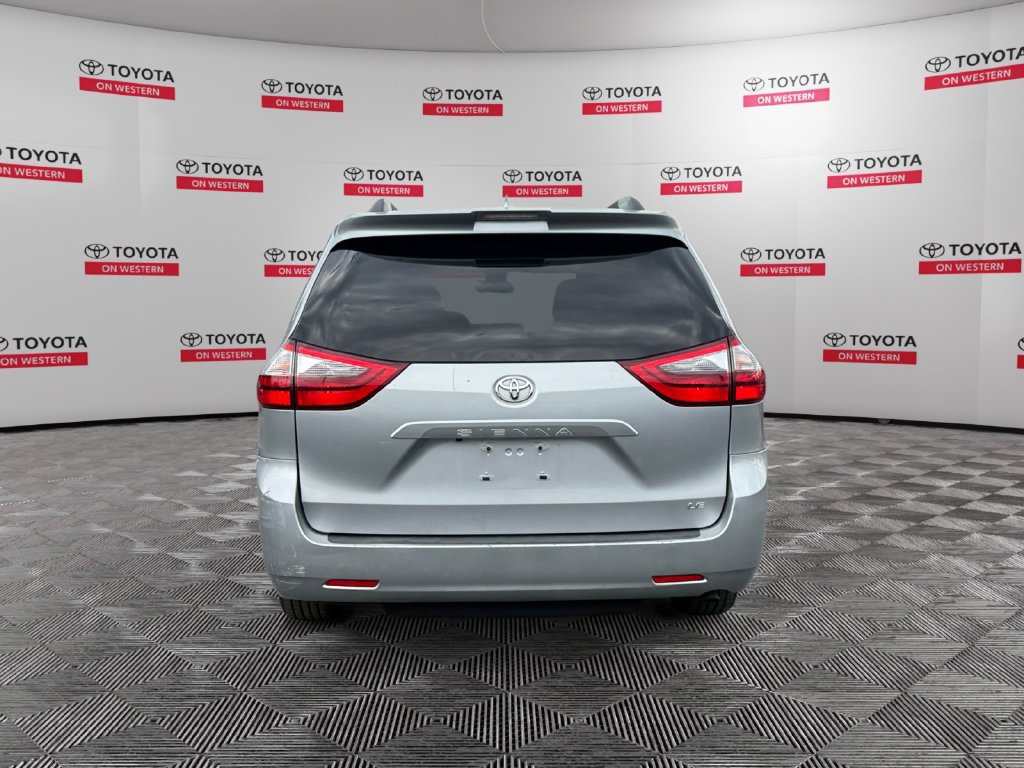Certified 2020 Toyota Sienna LE FWD image 6