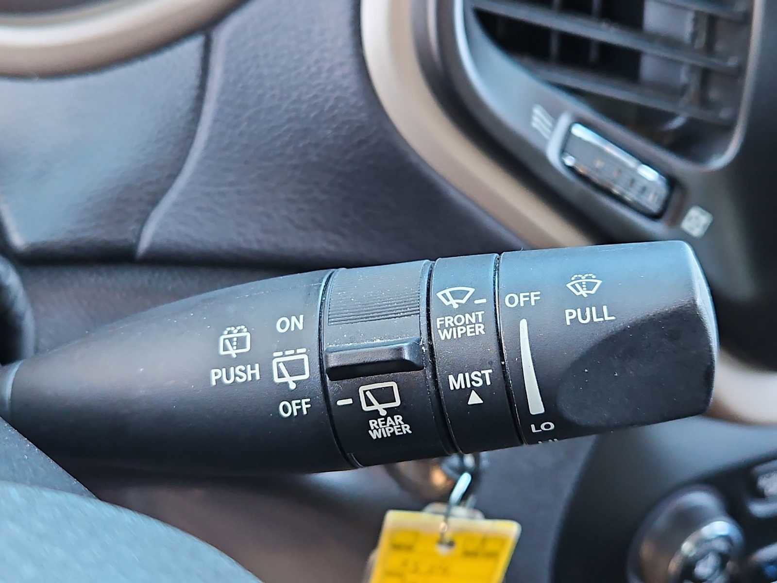 Used 2017 Jeep Cherokee Latitude image 26