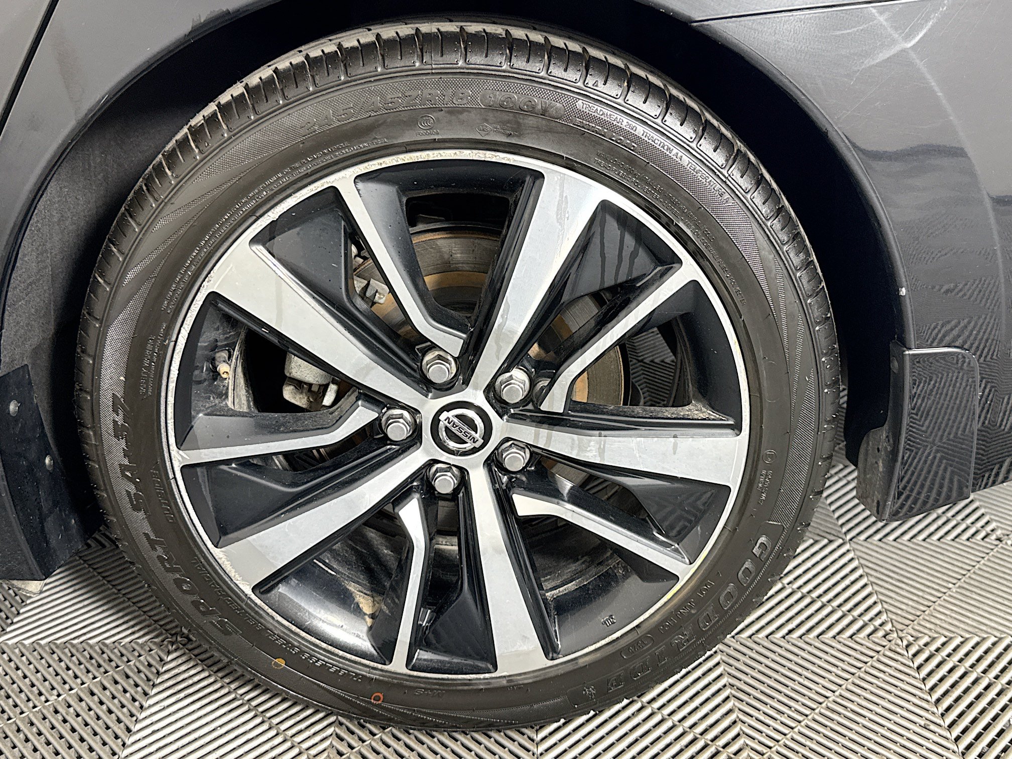 Used 2022 Nissan Maxima SL FWD image 35