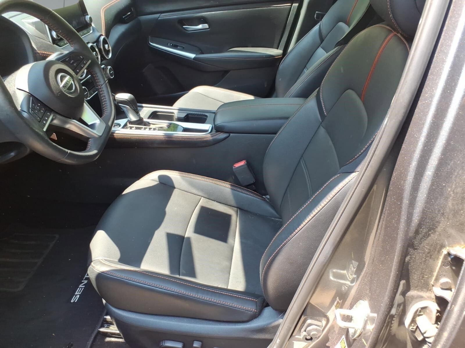 Used 2023 Nissan Sentra SR w/ SR Premium Package FWD image 9