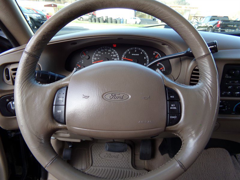 Used 2001 Ford F150 Lariat image 42