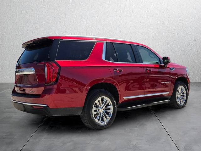 Used 2023 GMC Yukon SLT w/ SLT Premium Package AWD/4WD image 4