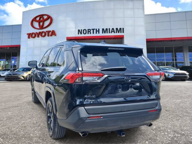 Used 2023 Toyota RAV4 XLE w/ Convenience Package FWD image 3