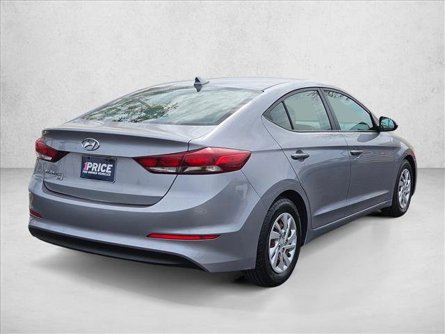 Used 2017 Hyundai Elantra SE image 4