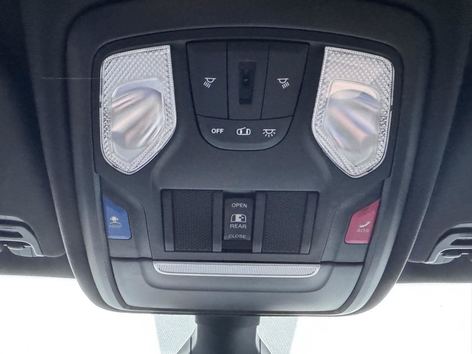 Used 2022 RAM 1500 Big Horn AWD/4WD image 16