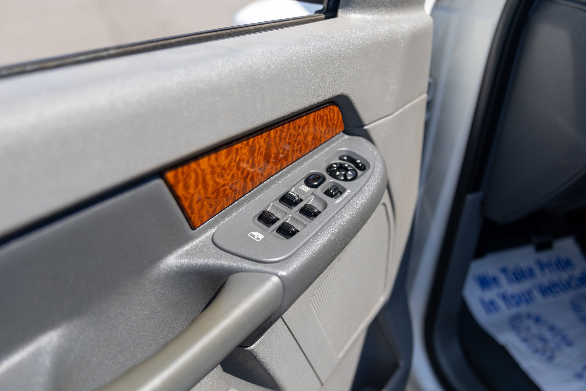 Used 2006 Dodge Ram 2500 Truck SLT w/ Light Group image 19