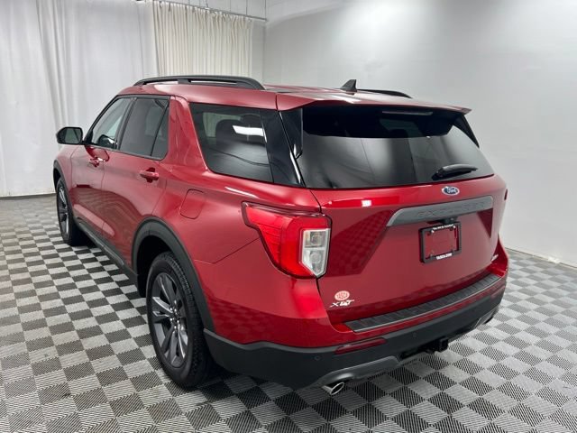 Used 2023 Ford Explorer XLT w/ Equipment Group 202A AWD/4WD image 6