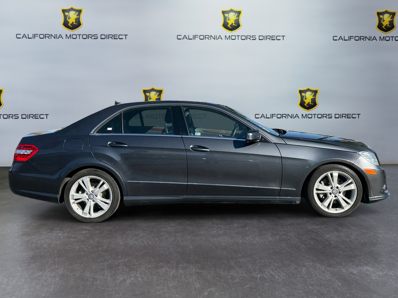 Used 2013 Mercedes-Benz E 350 4MATIC Sedan image 6